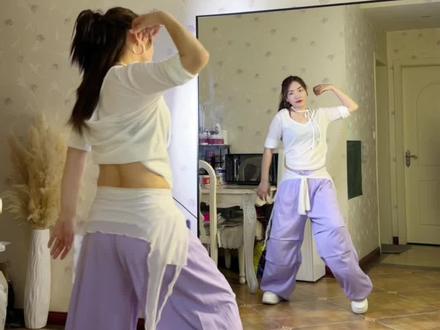 听,这是你起运的声音,接下来风生水起!#北京的金山上 #背面慢动作分解 #舞蹈分解 #翻跳 #简单易学舞蹈