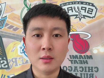 马刺VS雷霆G4前瞻!
1-2陷入劣势,G4成马刺生死局,马刺能否触底反弹?让我们拭目以待…#马刺VS雷霆G4前瞻#马刺VS雷霆G4#雷霆替补76分#文班亚马