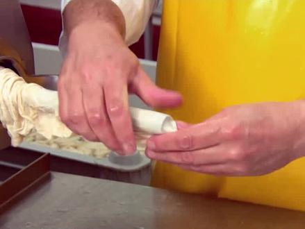 探访英国国菜哈吉斯:看来老外吃的东西后,感觉中国才是最干净的 #科普 #纪录片 #美食 #奇闻 #哈吉斯