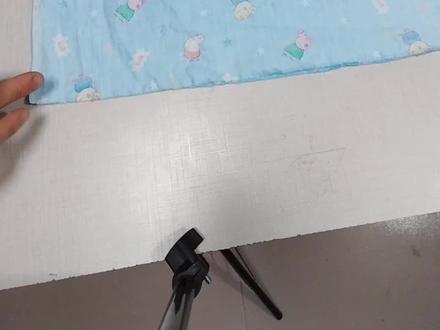 今天裁的是6到9个宝宝穿的连体衣棉裤板凳腿的裁剪:姐妹们学会了吗#手工棉衣 #御寒保暖🔥🔥