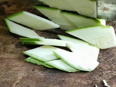 家庭版笋瓜,绝对办肆的很!#美食 #农家菜 @泉山区池磊香辣鱼馆 @小朱同学✌️ @池磊香辣鱼馆