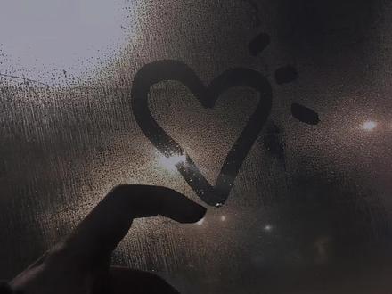 “我喜欢的 我愿意的 都可以等一等”