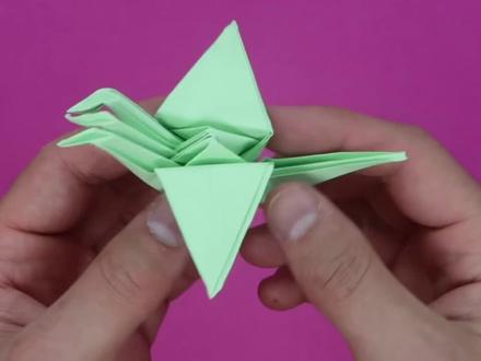 #创作灵感 #折纸 #千纸鹤 #手工折纸 三头千纸鹤折法,视频很长但是动作很慢耐心看哦@抖音小助手