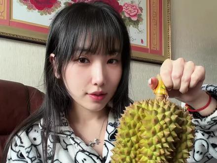 开一颗纸片榴莲 林啦叻#开榴莲 #开榴莲就像赌人品 #榴莲爱好者 #徒手开榴莲 #榴莲控