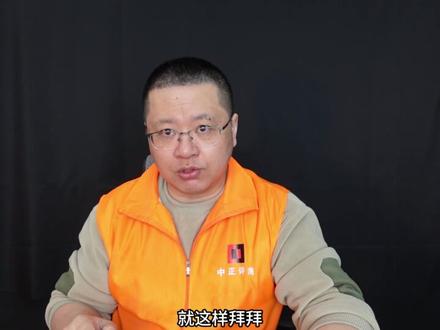 中正评测:《燕云十六声》电脑怎么配?一个视频说清楚 这个游戏最近点名率很高,我自己跑了一下,画面确实真棒。
剧情、游戏本身是不是好,我没玩,没有发言权。
还是搭一个不好不坏的中不溜的配置,换不同的显卡跑跑看。
结果如视频。
其实我只是固定场景去跑对比,真是的战斗,应该帧数会再降一些。
我试过,站着不动140帧,但是胡乱跑,胡乱挥刀砍树,有概率掉到50帧。
当然只是有概率。
所以,这个视频,再次重复,是给你们做横比的参考。
也很有趣,这个游戏1080p、2k、4k,画面的效果、细腻程度、主观感受,差异非常大。
而非画质的档位,你们自己可以试试看。
so,大家有条件可以考虑用个高分辨率的显示器玩这个游戏。
当然显卡也随之需要更高,哈哈。
就主流的2k分辨率而言,6750GRE10G很不错了,主机三千多搞定,当然4060也是OK的,贵一点。
1080P的老显示器,就照着便宜的买就行了,这游戏要求不高。
玩《无限暖暖》不推荐intel显卡,这个游戏用B580体验还不错,且画质很不错,价格也便宜。