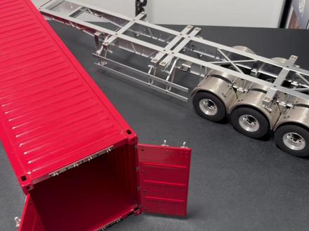 全金属集装箱挂车模型,长度1米,细节极致仿真,箱子很结实,上面坐一名100多斤的人没问题#申启模型 #汽车模型 #田宫拖头 #半挂车模型