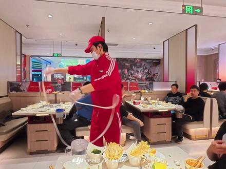 觅食三角洲行动联动海底捞#三角洲行动联动海底捞 #vlog#觅食#寒假