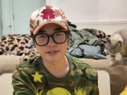 oclin这波是准备闭了?太炸了
#oclin #国潮#穿搭#过年 #ootd穿搭