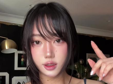 测评一下白女最近流行的彩妆 #彩妆分享 #美妆种草
