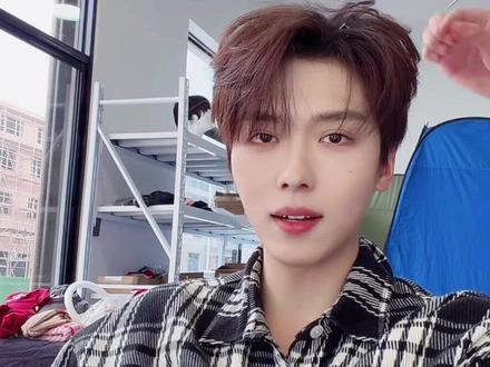 3.17直播,二搭三搭熟透啦,但是剧情有了集数有了剧名在哪,小卡子,小莹子@卡戎☁️ @翟一莹 ~#卡戎 #直播录屏分享 #翟一莹 #二搭新剧 #追剧不能停