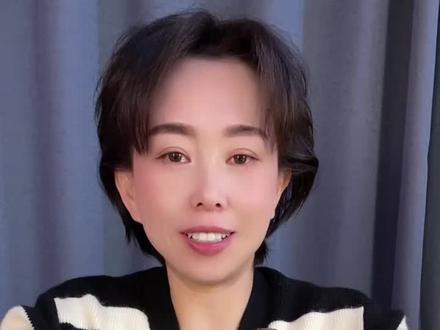 圣士油炸糕来29.9到手30个,收到了冷冻,想吃的时候拿出来一炸,炸至两面都鼓起来就可以,小火慢炸哦!#圣士油炸糕 #东北老式油炸糕 #妈呀太香了 #大人小孩都爱吃