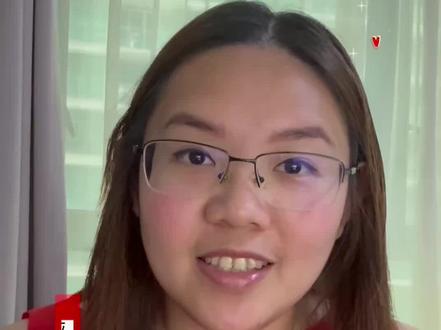 马来西亚华人除夕夜🏮
今年回了娘家,祭祖、捞生、发红包…
婆家的礼物、娘家的年饼、外婆家的团圆
最后用吉隆坡的烟花收尾
这就是我的2026除夕🧧
祝大家新年快乐,万事顺遂!
#马来西亚华人 #除夕夜 #吉隆坡烟花 #马来西亚华人真实生活 #马来西亚新年