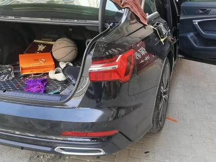 奥迪C8油箱盖电机更换,正能量教程,动手能力强的人可以照教程自己更换,无需进修理厂#汽车保养与维修 #奥迪#大众#保时捷#通病