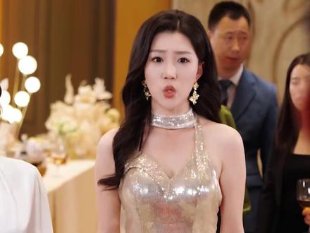 老中医竟然比不过穷小伙,他当场就把美女治好,收获了美女的芳心