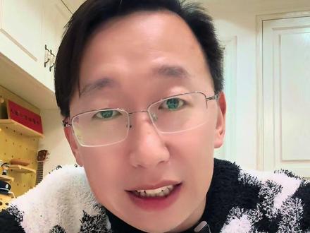 耐高南区八进四淘汰赛抽签分组来了 省实和长沙六中分在一个半区!想什么来什么,这不是决赛提前预演么?和西区今年这么相似!常春藤和101中也是分在一个半区提前碰面,下半区三只湖南球队,麓山国际对禄口五中,基层赛半决赛后再度碰面,地质对上深圳二实!我的预测四强看看会不会打脸!#耐高 #耐高南区赛