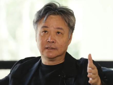 快过年了,余华这段完播率100%#余华说年货也可以是书#一个文学的午后#余华喊你来给书友送年货