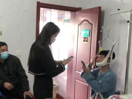 电影明星阳蕾来诊所正骨!感谢支持!