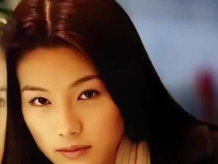 褪去明星光环重拾自我,于娜十年沉寂经历太戳心 #于娜
