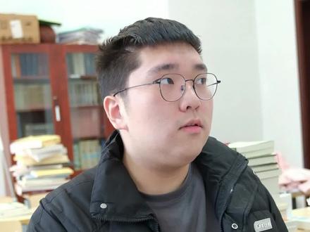 11月5日,山东济南,山东大学文科专业本科生认为自己考公考编并没太大优势,如果没有就业的打算更想要继续读研,机会更大一些。