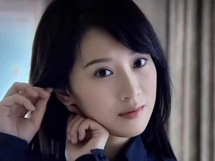 宋思明:让我帮你解决这个不算烦恼的问题。
#蜗居 #海藻 #宋思明