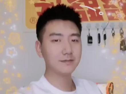 平安好车主每月礼包。话费充值优惠券。有两张100元减五元。一张50元减两元的话费充值抵扣券。平安私家车客户。大家都可以去使用哦。