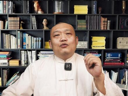 胡塞最新行动曝光,红海大乱,美军不敢轻举妄动,连夜开会! #零基础看懂全球 #胡塞武装 #中东局势 #美伊战争 #国际局势