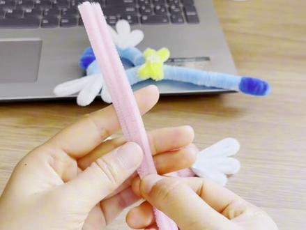 每个女孩子都想拥有的魔法棒🪄儿童节,快给你家孩子安排上!#扭扭棒#魔法棒#教程#手工diy #六一儿童节礼物