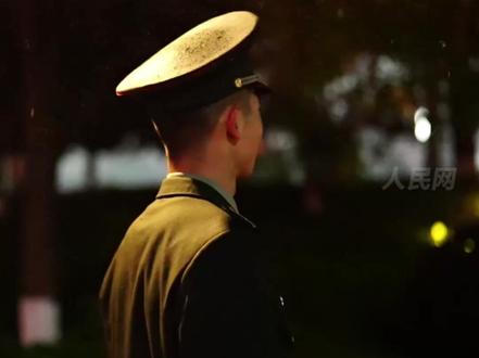 #国家公祭日 假如和革命先辈对话,你会说什么?致敬先烈,吾辈自强!@国防科技大学