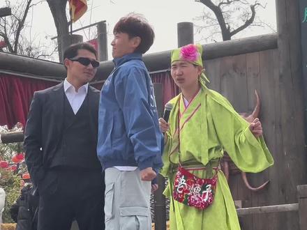 #肖青天 #万岁山老嫂子 #拍摄现场直击 我也是遇到大网红了@肖青天