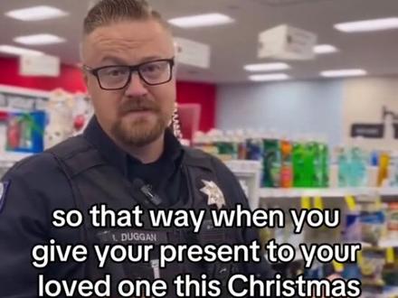 🇨🇦礼品卡诈骗警告! 购买前仔细检查 小心骗子剪掉卡的上部, 在购买的时候仔细检查礼品卡是否完整