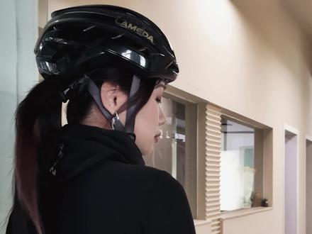 兰帕达暗夜骑士系列,女骑变装的威力!#骑行服推荐 #公路车 #女骑 #公路车小姐姐 #变装