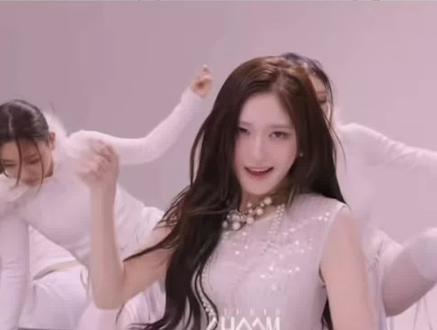 IVE新歌《BLACKHOLE》Spotify首日未过滤流媒公开#ive #blackhole #张元英