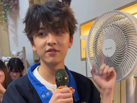 误闯天下 #李文皓 #chuo #梗 #搞笑 #手势舞
@chuo" @灰色