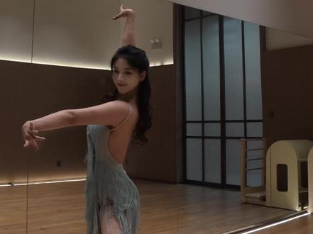 我能引诱你吗… #拉丁#DJ小半 #变装