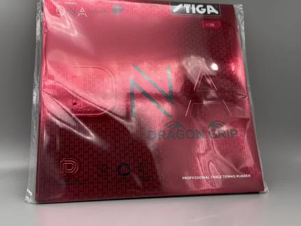 斯帝卡DNA赤龙,200以内优秀的反手套胶,优缺点明显,爱的人非常喜欢,不爱的人觉得不行。#快乐乒乓球🏓 #国乒yyds #乒乓球拍搭配 #永远可以相信国乒 #手工乒乓球制作