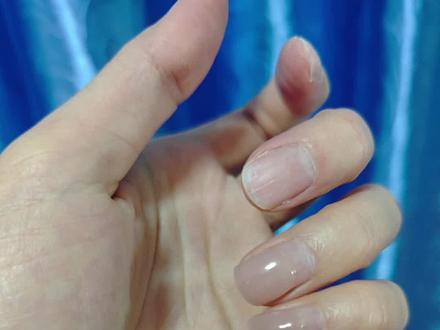 #卸美甲 #分享生活小技巧 没事自己在家就把美甲卸掉了