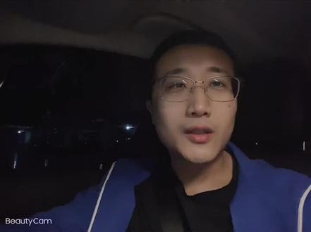 奔驰自动泊车功能怎样开启!夜晚,雨夜,雾天的停车小助手!