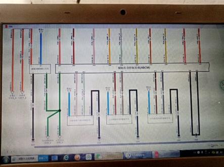 众泰T700漏电,拔一个保险,少一点,拔了四个,还是没有到标准,车身模块无法休眠,找到故障点故障排除,就是有点费时间