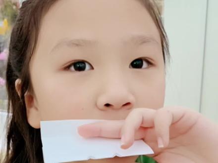 吹出响声的纸,简单好玩的手工玩具 #折纸玩具 #萌知计划 #抖出知识点 @抖音青少年 @抖音母婴 @抖音亲子