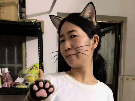 小猫猫跟着我搞到事了,今晚也是当上猫老板了#烹饪操作台 #街头炒饭蒸饭小技巧 #炒饭操作 #校服送达 #厨房设备操作 @小露爱生活