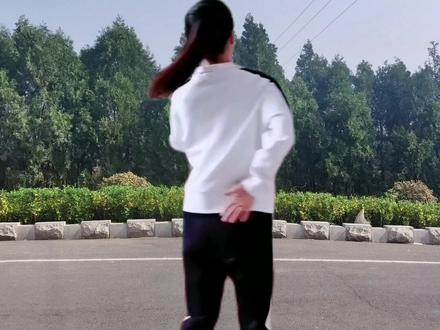 《人不可貌相》完整版。#支持抖音传播正能量 #广场舞喜欢跳舞的一起来吧 #适合初学者 #上热门🔥