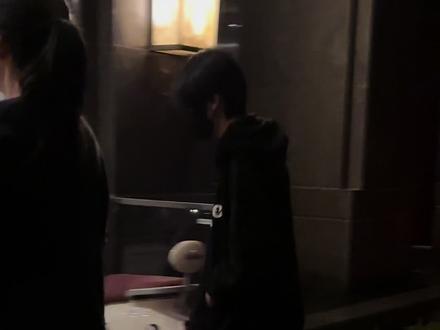 皮皮求摸成功#左奇函