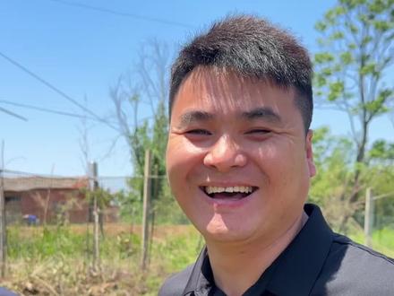 小时候总想着逃离父母的唠叨,长大后才懂,那些碎碎念里,全是藏不住的疼爱#记录真实生活 #父母的爱最伟大 #我的乡村生活