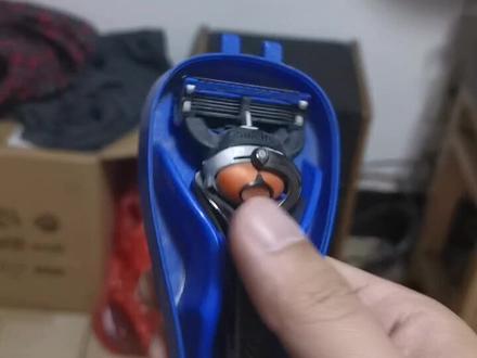 吉列锋隐致顺引力盒开箱3/4