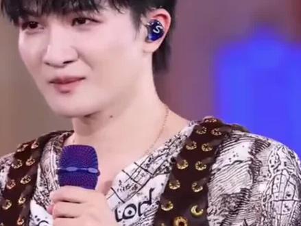 周深追不上伴舞气笑了#明星 #周深 #娱乐