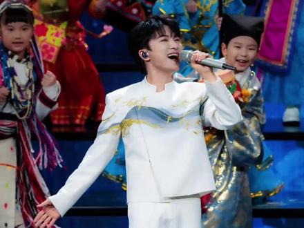 民族音乐的瑰宝,春晚为数不多的亮点之一,《吉量》到底好在哪? 音乐人reaction全解析周深《吉量》音乐细节@周深工作室 @卡布叻_周深 #抖音创作季 #音乐一响年味拉满 #抖音新春特别会 #春晚 #周深吉量