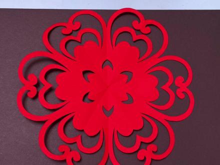 画三条弧线就能剪出漂亮的新年窗花,快来试试吧#剪纸窗花#手工diy #新年手工