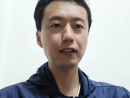 武契齐抵达俄罗斯,称病不是为了不去,而是为了要价