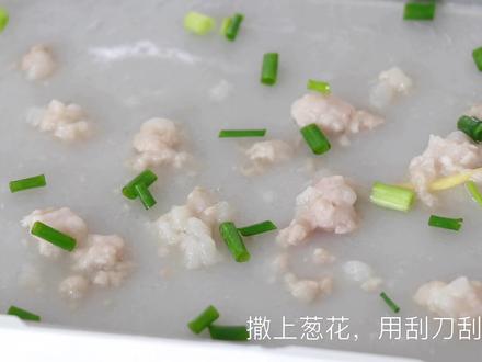 广式肠粉详细做法,配方比例毫无保留,简单易学,口感劲道爽滑!