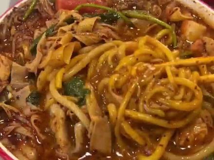 紫薯精你到底吃的哪一个啊 #刘文祥 #麻辣烫 #万万没想到